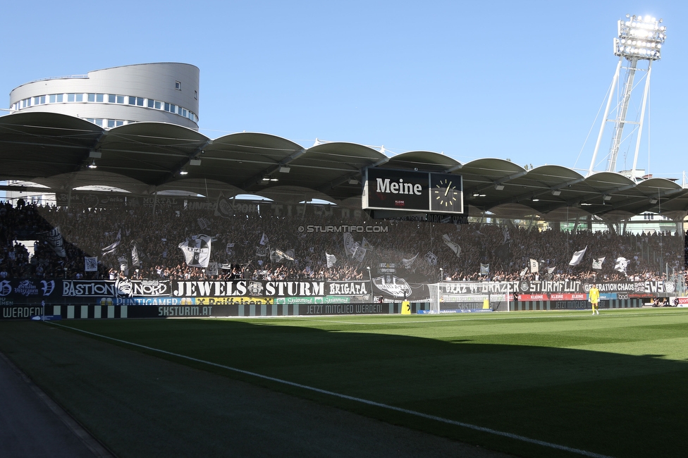 Sturm Graz - Wolfsberg
Oesterreichische Fussball Bundesliga, 7. Runde, SK Sturm Graz - Wolfsberger AC, Stadion Liebenau Graz, 22.09.2024. 

Foto zeigt Fans von Sturm
