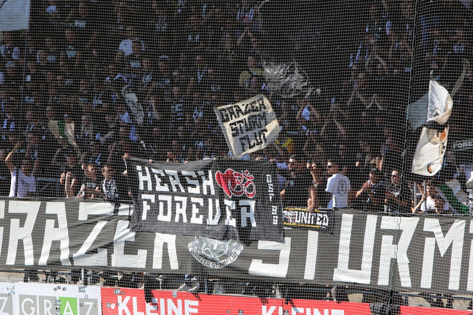 Sturm Graz - Wolfsberg
Oesterreichische Fussball Bundesliga, 7. Runde, SK Sturm Graz - Wolfsberger AC, Stadion Liebenau Graz, 22.09.2024. 

Foto zeigt Fans von Sturm mit einem Spruchband
Schlüsselwörter: hersh sturmflut