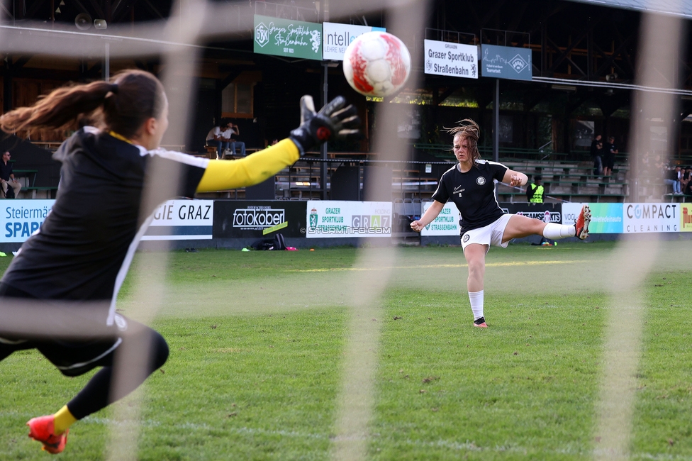 Sturm Damen - St. Poelten
OEFB Frauen Bundesliga, 4. Runde, SK Sturm Graz Damen - SKN St. Poelten, Gruabn Graz, 22.09.2024. 

Foto zeigt Julia Keutz (Sturm Damen) und Vanessa Gritzner (Sturm Damen)
