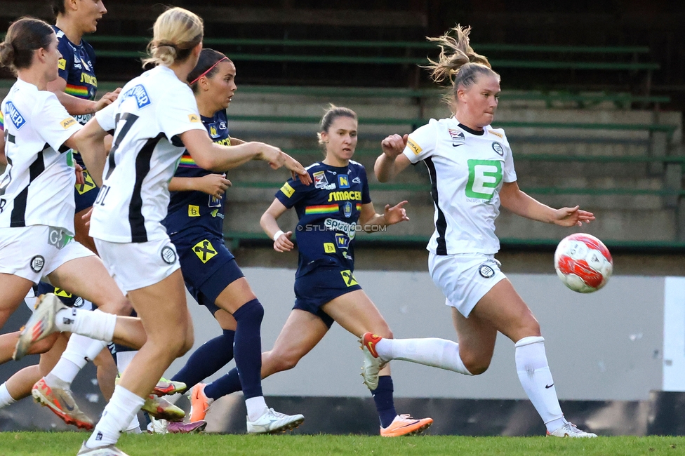 Sturm Damen - St. Poelten
OEFB Frauen Bundesliga, 4. Runde, SK Sturm Graz Damen - SKN St. Poelten, Gruabn Graz, 22.09.2024. 

Foto zeigt Laura Lillholm-Petersen (Sturm Damen)
