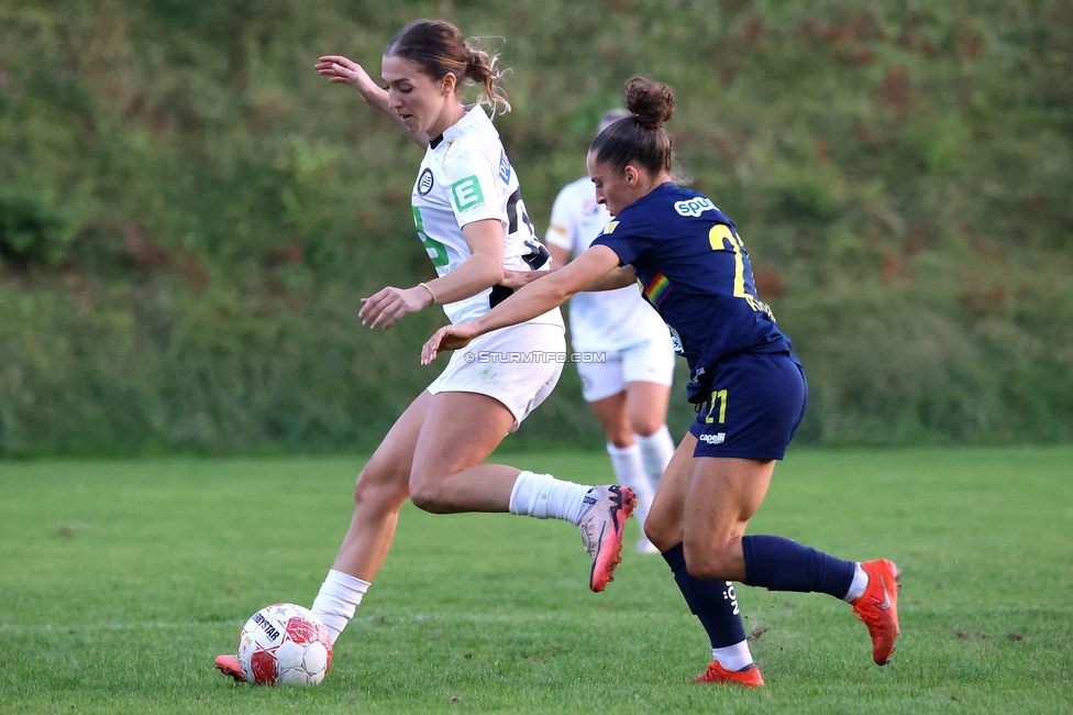 Sturm Damen - St. Poelten
OEFB Frauen Bundesliga, 4. Runde, SK Sturm Graz Damen - SKN St. Poelten, Gruabn Graz, 22.09.2024. 

Foto zeigt Modesta Uka (Sturm Damen)
