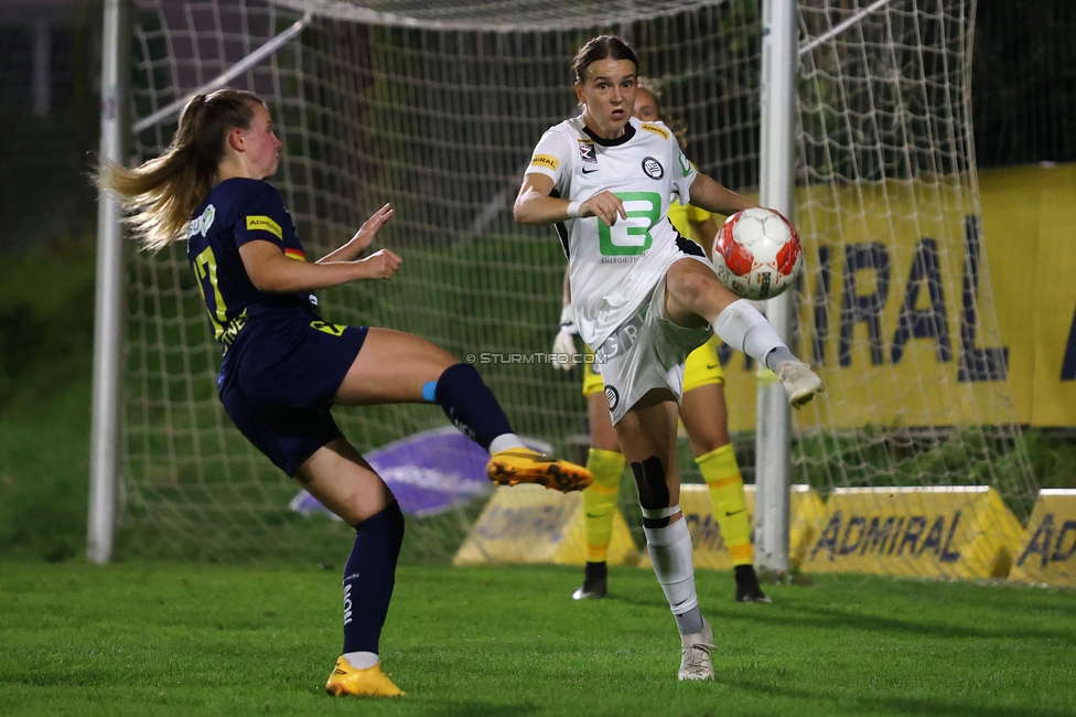 Sturm Damen - St. Poelten
OEFB Frauen Bundesliga, 4. Runde, SK Sturm Graz Damen - SKN St. Poelten, Gruabn Graz, 22.09.2024. 

Foto zeigt Leonie Christin Tragl (Sturm Damen)
