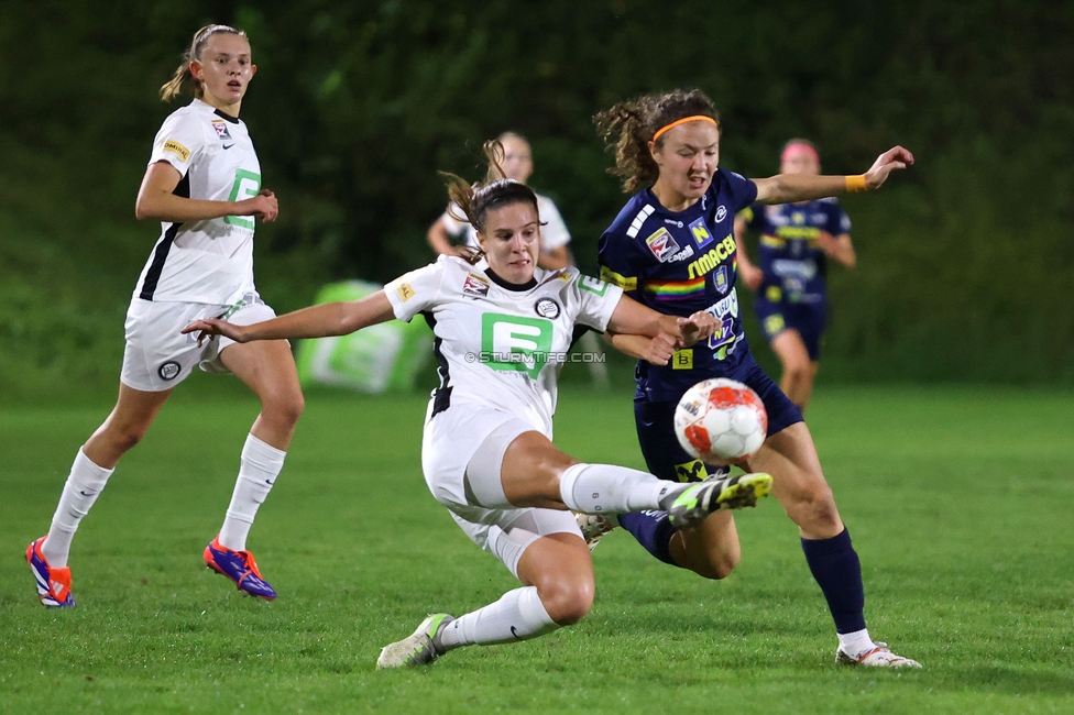 Sturm Damen - St. Poelten
OEFB Frauen Bundesliga, 4. Runde, SK Sturm Graz Damen - SKN St. Poelten, Gruabn Graz, 22.09.2024. 

Foto zeigt Laura Riesenbeck (Sturm Damen)
