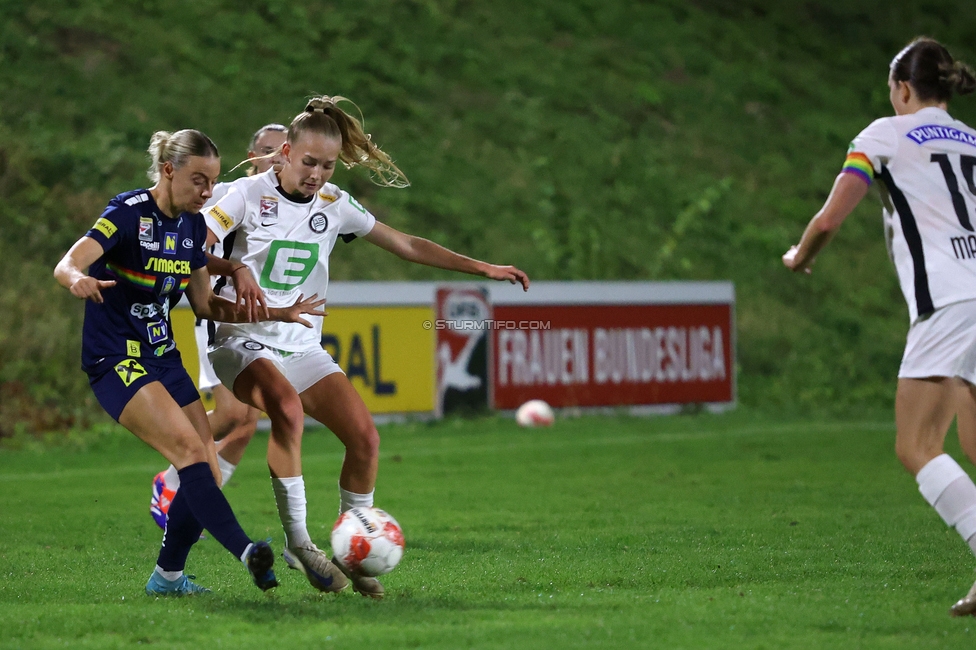 Sturm Damen - St. Poelten
OEFB Frauen Bundesliga, 4. Runde, SK Sturm Graz Damen - SKN St. Poelten, Gruabn Graz, 22.09.2024. 

Foto zeigt Lena Breznik (Sturm Damen)
