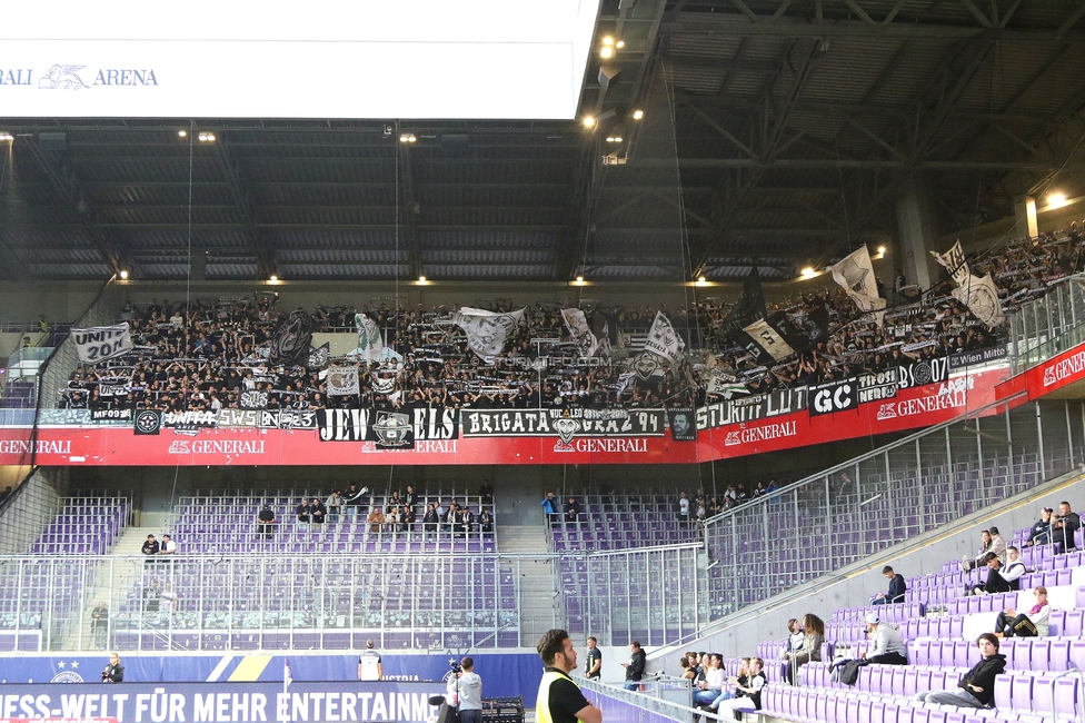 Austria Wien - Sturm Graz
Oesterreichische Fussball Bundesliga, 7. Runde, FK Austria Wien - SK Sturm Graz, Generali Arena Wien, 25.09.2024. 

Foto zeigt Fans von Sturm
