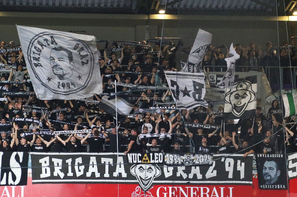 Austria Wien - Sturm Graz
Oesterreichische Fussball Bundesliga, 7. Runde, FK Austria Wien - SK Sturm Graz, Generali Arena Wien, 25.09.2024. 

Foto zeigt Fans von Sturm
