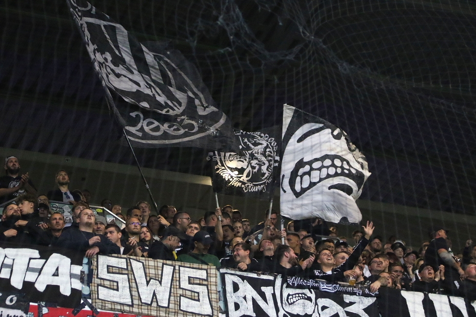 Austria Wien - Sturm Graz
Oesterreichische Fussball Bundesliga, 7. Runde, FK Austria Wien - SK Sturm Graz, Generali Arena Wien, 25.09.2024. 

Foto zeigt Fans von Sturm
