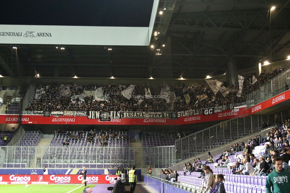 Austria Wien - Sturm Graz
Oesterreichische Fussball Bundesliga, 7. Runde, FK Austria Wien - SK Sturm Graz, Generali Arena Wien, 25.09.2024. 

Foto zeigt Fans von Sturm
