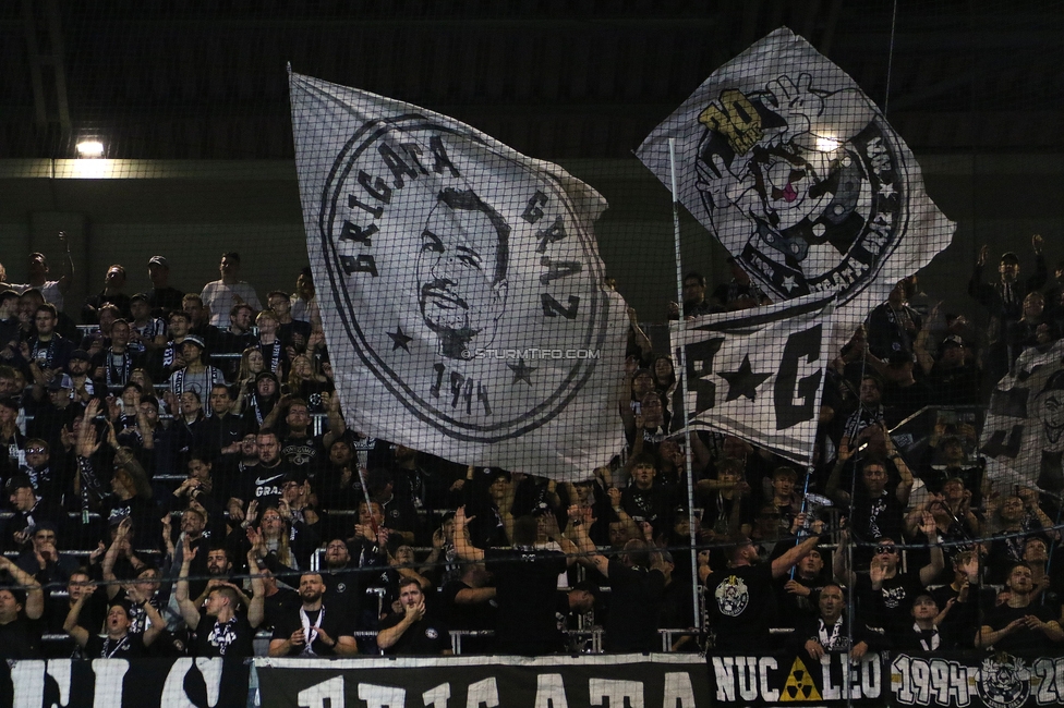 Austria Wien - Sturm Graz
Oesterreichische Fussball Bundesliga, 7. Runde, FK Austria Wien - SK Sturm Graz, Generali Arena Wien, 25.09.2024. 

Foto zeigt Fans von Sturm
