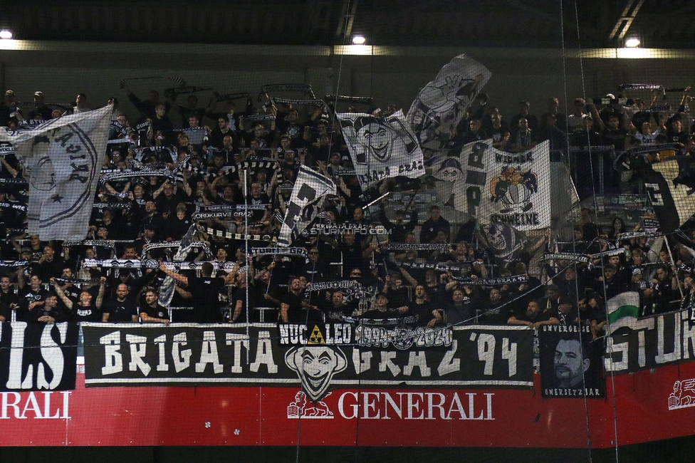 Austria Wien - Sturm Graz
Oesterreichische Fussball Bundesliga, 7. Runde, FK Austria Wien - SK Sturm Graz, Generali Arena Wien, 25.09.2024. 

Foto zeigt Fans von Sturm
