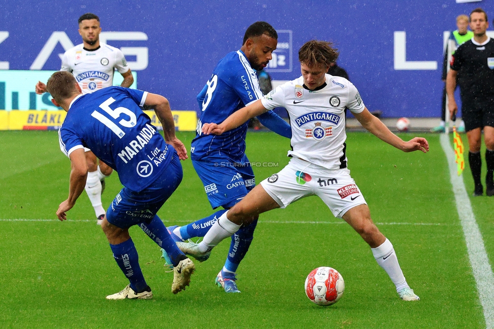 Blau-Weiss Linz - Sturm Graz
Oesterreichische Fussball Bundesliga, 8. Runde, FC Blau-Weiss Linz - SK Sturm Graz, Donauparkstadion Linz, 28.09.2024. 

Foto zeigt William Boeving (Sturm)
