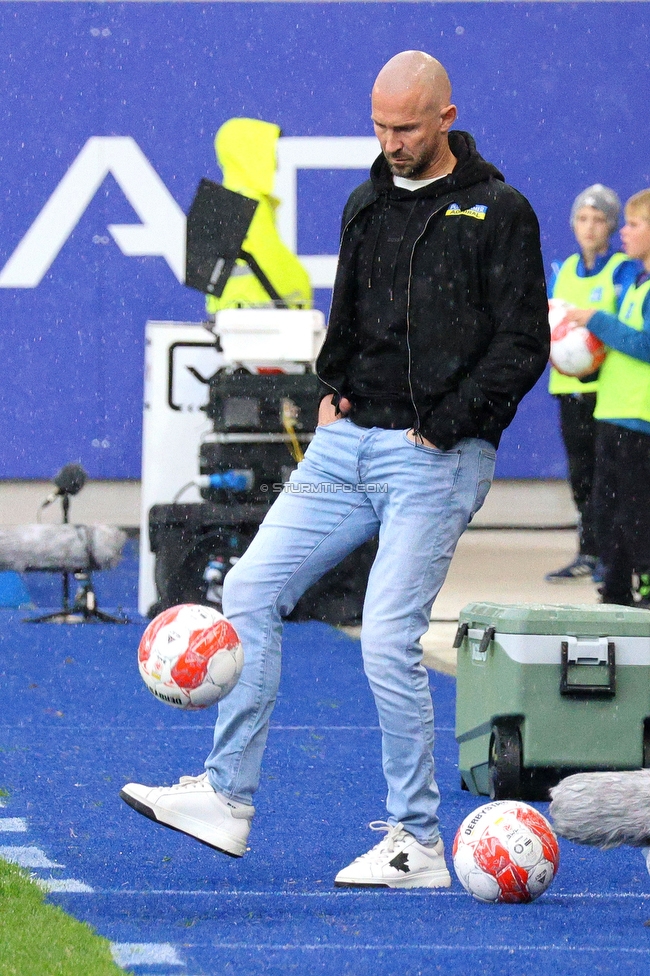 Blau-Weiss Linz - Sturm Graz
Oesterreichische Fussball Bundesliga, 8. Runde, FC Blau-Weiss Linz - SK Sturm Graz, Donauparkstadion Linz, 28.09.2024. 

Foto zeigt Christian Ilzer (Cheftrainer Sturm)
