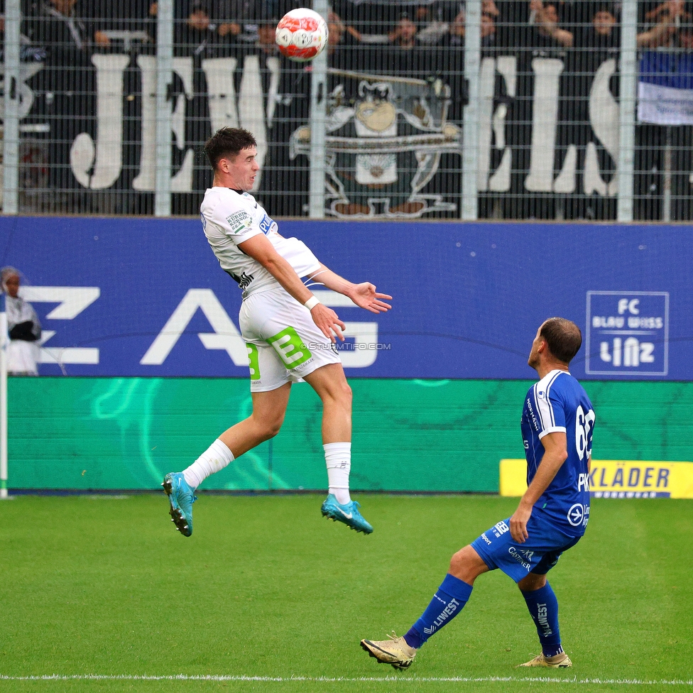 Blau-Weiss Linz - Sturm Graz
Oesterreichische Fussball Bundesliga, 8. Runde, FC Blau-Weiss Linz - SK Sturm Graz, Donauparkstadion Linz, 28.09.2024. 

Foto zeigt Max Johnston (Sturm)
