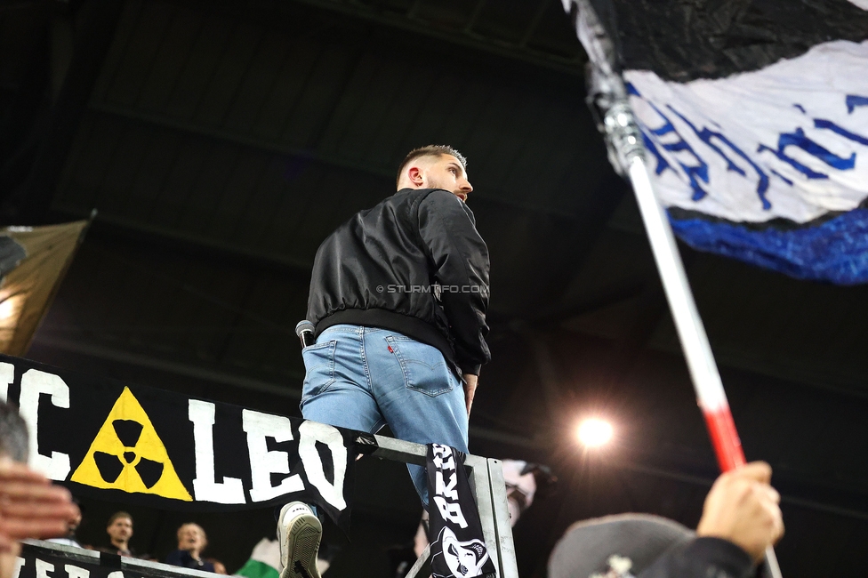 Sturm Graz - Club Brugge
UEFA Champions League Ligaphase 2. Spieltag, SK Sturm Graz - Club Brugge, Woerthersee Stadion Klagenfurt, 02.10.2024. 

Foto zeigt Fans von Sturm
