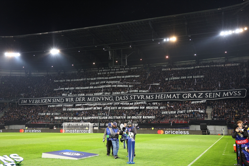 Sturm Graz - Club Brugge
UEFA Champions League Ligaphase 2. Spieltag, SK Sturm Graz - Club Brugge, Woerthersee Stadion Klagenfurt, 02.10.2024. 

Foto zeigt Fans von Sturm mit einem Spruchband
