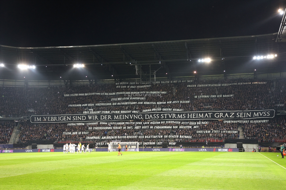 Sturm Graz - Club Brugge
UEFA Champions League Ligaphase 2. Spieltag, SK Sturm Graz - Club Brugge, Woerthersee Stadion Klagenfurt, 02.10.2024. 

Foto zeigt Fans von Sturm mit einem Spruchband
