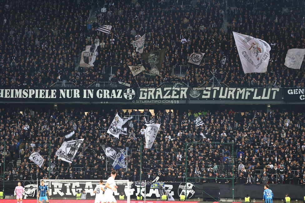 Sturm Graz - Club Brugge
UEFA Champions League Ligaphase 2. Spieltag, SK Sturm Graz - Club Brugge, Woerthersee Stadion Klagenfurt, 02.10.2024. 

Foto zeigt Fans von Sturm
