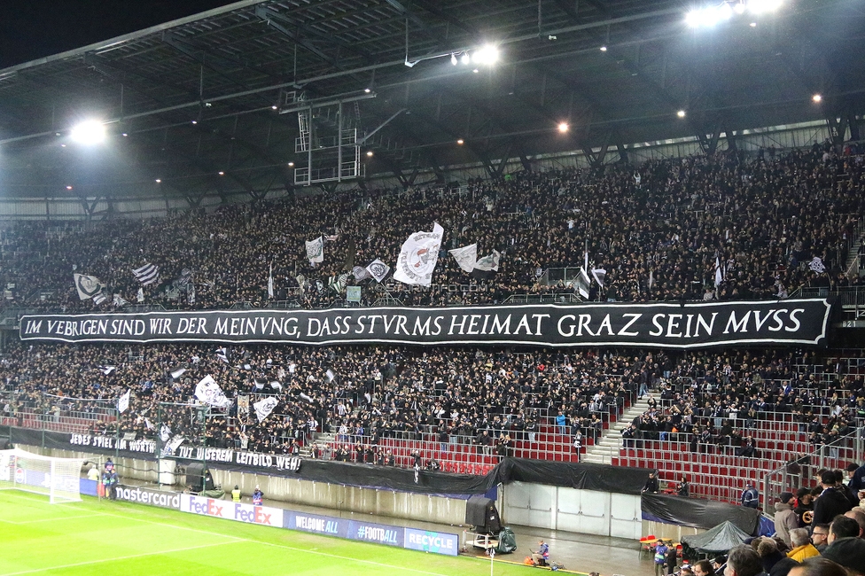 Sturm Graz - Club Brugge
UEFA Champions League Ligaphase 2. Spieltag, SK Sturm Graz - Club Brugge, Woerthersee Stadion Klagenfurt, 02.10.2024. 

Foto zeigt Fans von Sturm
