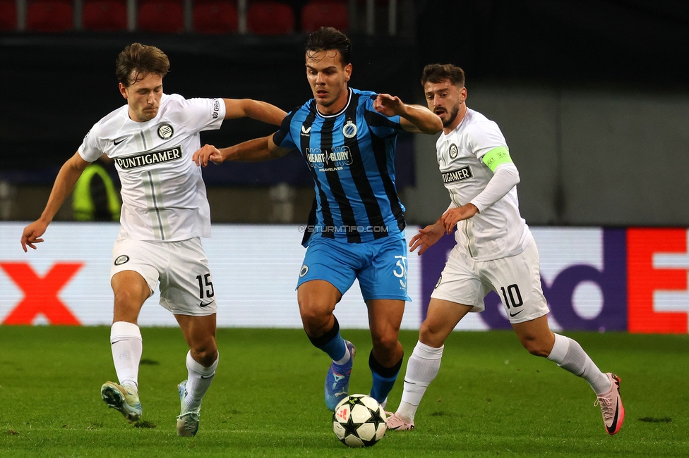 Sturm Graz - Club Brugge
UEFA Champions League Ligaphase 2. Spieltag, SK Sturm Graz - Club Brugge, Woerthersee Stadion Klagenfurt, 02.10.2024. 

Foto zeigt William Boeving (Sturm) und Otar Kiteishvili (Sturm)
