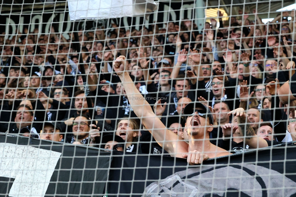 Sturm Graz - Salzburg
Oesterreichische Fussball Bundesliga, 9. Runde, SK Sturm Graz - RB Salzburg, Stadion Liebenau Graz, 06.10.2024. 

Foto zeigt Fans von Sturm
