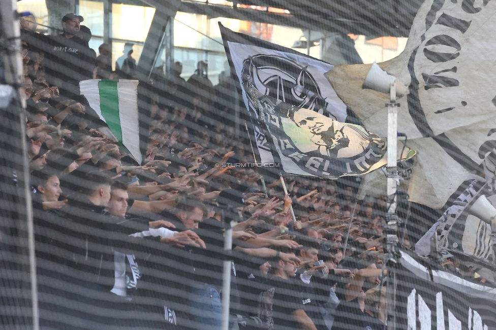 Sturm Graz - Salzburg
Oesterreichische Fussball Bundesliga, 9. Runde, SK Sturm Graz - RB Salzburg, Stadion Liebenau Graz, 06.10.2024. 

Foto zeigt Fans von Sturm
