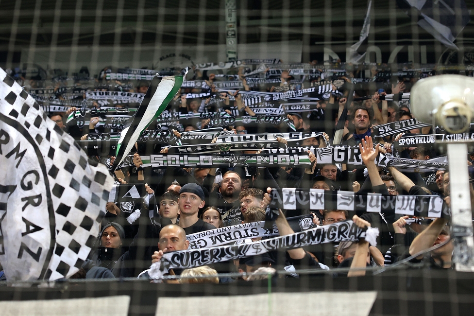 Sturm Graz - Salzburg
Oesterreichische Fussball Bundesliga, 9. Runde, SK Sturm Graz - RB Salzburg, Stadion Liebenau Graz, 06.10.2024. 

Foto zeigt Fans von Sturm
