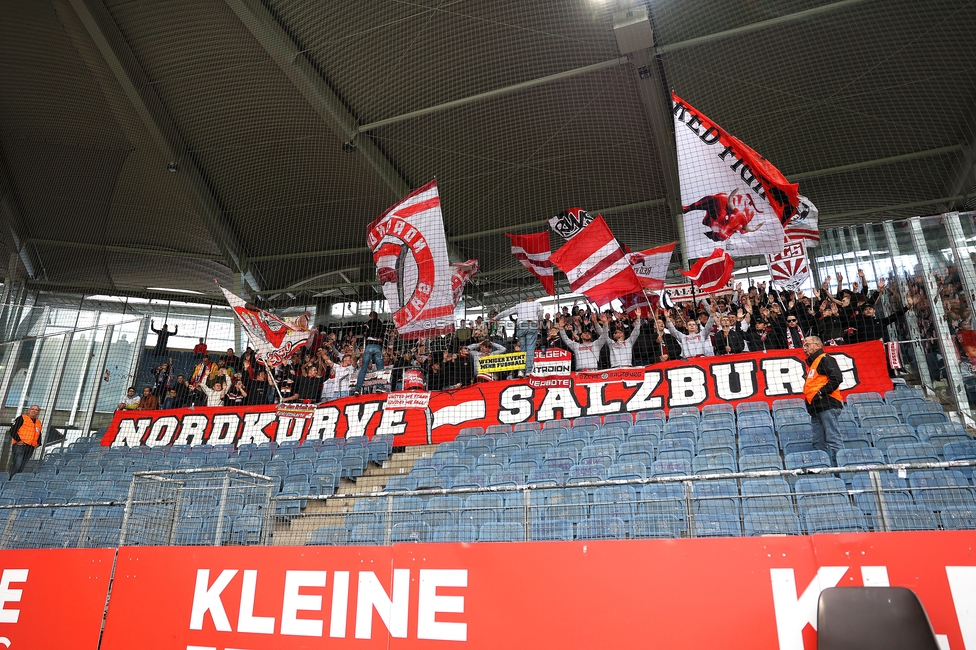 Sturm Graz - Salzburg
Oesterreichische Fussball Bundesliga, 9. Runde, SK Sturm Graz - RB Salzburg, Stadion Liebenau Graz, 06.10.2024. 

Foto zeigt Fans von Salzburg
