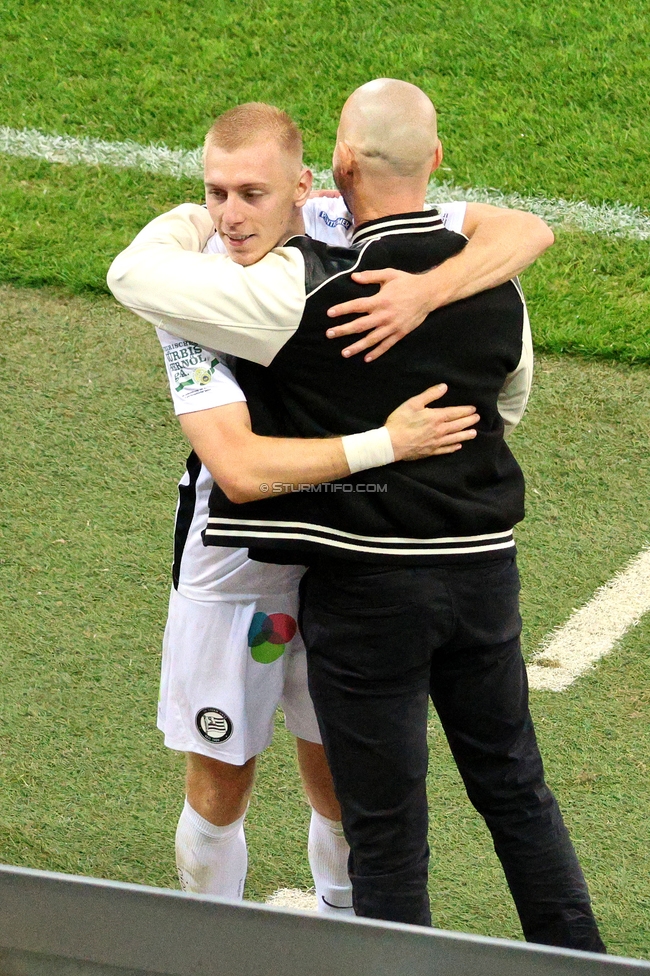 Sturm Graz - Salzburg
Oesterreichische Fussball Bundesliga, 9. Runde, SK Sturm Graz - RB Salzburg, Stadion Liebenau Graz, 06.10.2024. 

Foto zeigt Mika Biereth (Sturm) und Christian Ilzer (Cheftrainer Sturm)
