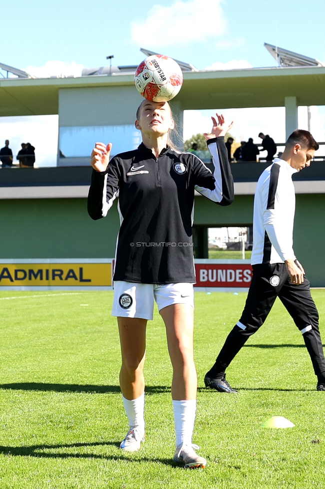 Sturm Damen - Altach
OEFB Frauen Bundesliga, 6. Runde, SK Sturm Graz Damen - SCR Altach, MURAUER Bier Arena - StFV Graz, 06.10.2024. 

Foto zeigt Lena Breznik (Sturm Damen)
