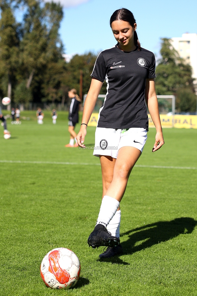 Sturm Damen - Altach
OEFB Frauen Bundesliga, 6. Runde, SK Sturm Graz Damen - SCR Altach, MURAUER Bier Arena - StFV Graz, 06.10.2024. 

Foto zeigt Mia Schoerflinger (Sturm Damen)
