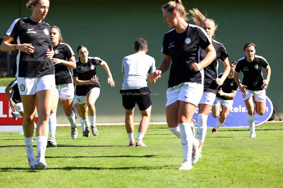 Sturm Damen - Altach
OEFB Frauen Bundesliga, 6. Runde, SK Sturm Graz Damen - SCR Altach, MURAUER Bier Arena - StFV Graz, 06.10.2024. 

Foto zeigt die Mannschaft der Sturm Damen
