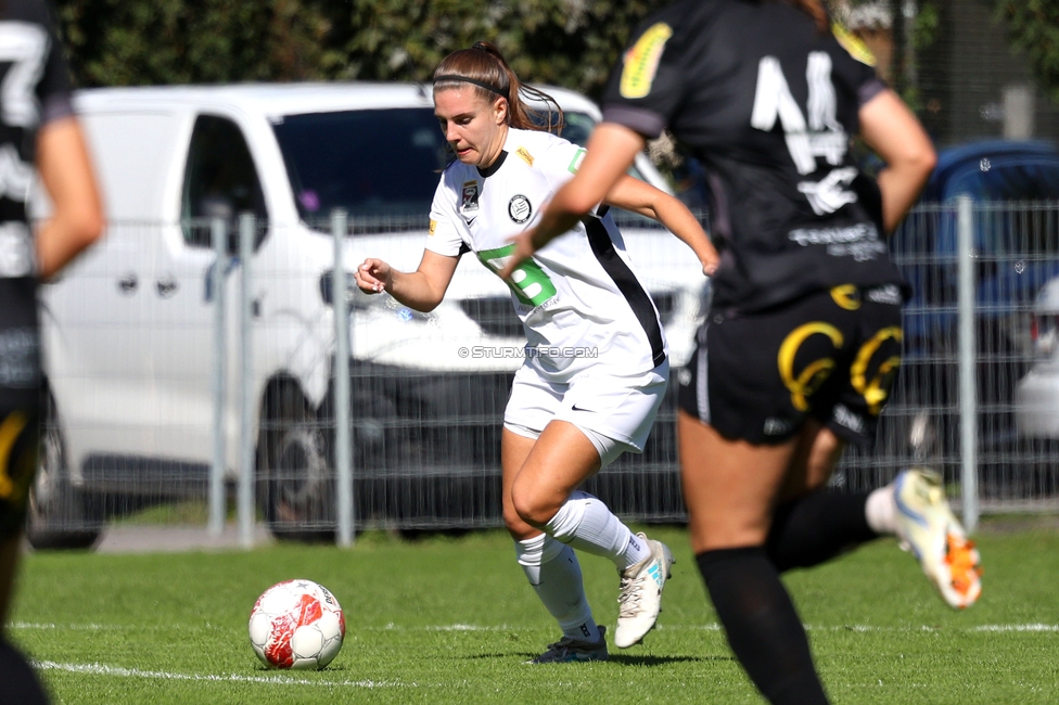 Sturm Damen - Altach
OEFB Frauen Bundesliga, 6. Runde, SK Sturm Graz Damen - SCR Altach, MURAUER Bier Arena - StFV Graz, 06.10.2024. 

Foto zeigt Laura Riesenbeck (Sturm Damen)
