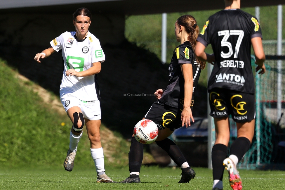 Sturm Damen - Altach
OEFB Frauen Bundesliga, 6. Runde, SK Sturm Graz Damen - SCR Altach, MURAUER Bier Arena - StFV Graz, 06.10.2024. 

Foto zeigt Leonie Christin Tragl (Sturm Damen)
