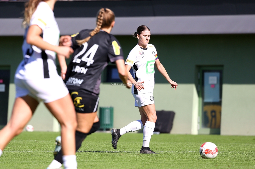 Sturm Damen - Altach
OEFB Frauen Bundesliga, 6. Runde, SK Sturm Graz Damen - SCR Altach, MURAUER Bier Arena - StFV Graz, 06.10.2024. 

Foto zeigt Sophie Maierhofer (Sturm Damen)
