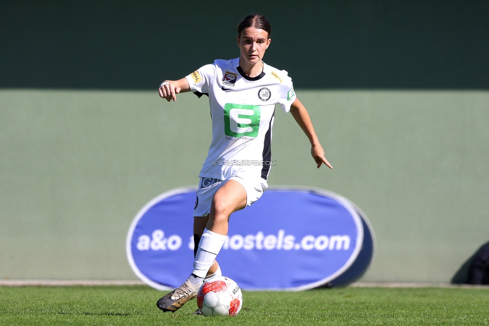 Sturm Damen - Altach
OEFB Frauen Bundesliga, 6. Runde, SK Sturm Graz Damen - SCR Altach, MURAUER Bier Arena - StFV Graz, 06.10.2024. 

Foto zeigt Leonie Christin Tragl (Sturm Damen)
