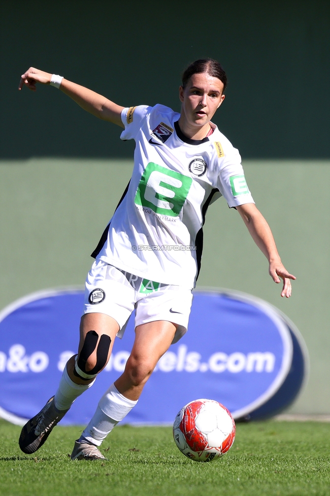 Sturm Damen - Altach
OEFB Frauen Bundesliga, 6. Runde, SK Sturm Graz Damen - SCR Altach, MURAUER Bier Arena - StFV Graz, 06.10.2024. 

Foto zeigt Leonie Christin Tragl (Sturm Damen)
