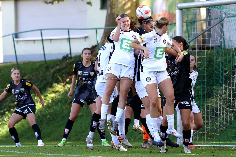 Sturm Damen - Altach
OEFB Frauen Bundesliga, 6. Runde, SK Sturm Graz Damen - SCR Altach, MURAUER Bier Arena - StFV Graz, 06.10.2024. 

Foto zeigt die Mannschaft der Sturm Damen
