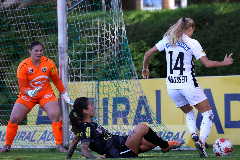 Sturm Damen - Altach
OEFB Frauen Bundesliga, 6. Runde, SK Sturm Graz Damen - SCR Altach, MURAUER Bier Arena - StFV Graz, 06.10.2024. 

Foto zeigt Sandra Jakobsen (Sturm Damen)
