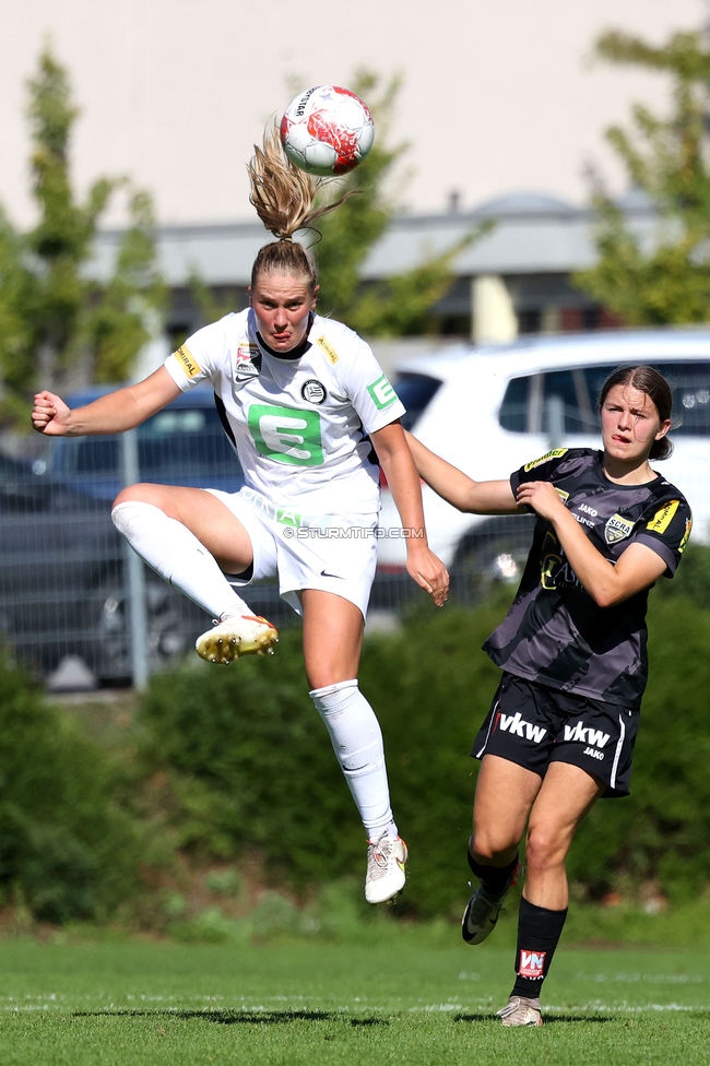 Sturm Damen - Altach
OEFB Frauen Bundesliga, 6. Runde, SK Sturm Graz Damen - SCR Altach, MURAUER Bier Arena - StFV Graz, 06.10.2024. 

Foto zeigt Laura Lillholm-Petersen (Sturm Damen)
