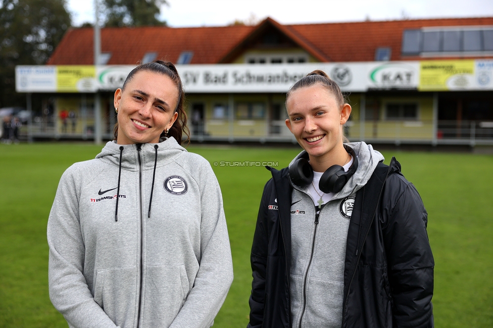 Sturm Damen - LASK
OEFB Frauen Bundesliga, 7. Runde, SK Sturm Graz Damen - LASK Damen, Anton Koch Stadion Hollenegg, 12.10.2024. 

Foto zeigt Lourdes Romero (Sturm Damen) und Rebecca Villena (Sturm Damen)
