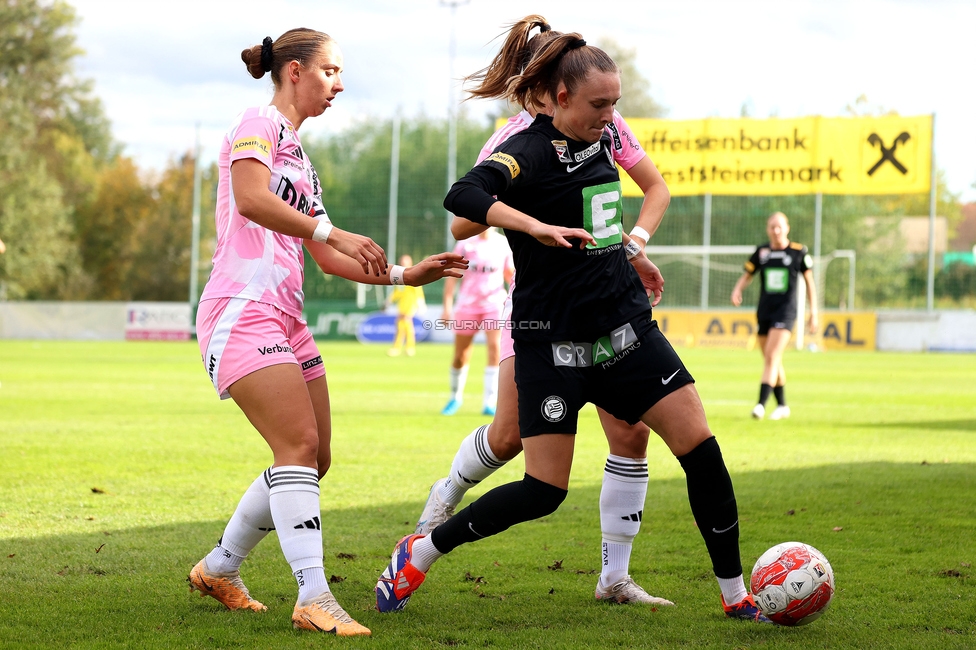 Sturm Damen - LASK
OEFB Frauen Bundesliga, 7. Runde, SK Sturm Graz Damen - LASK Damen, Anton Koch Stadion Hollenegg, 12.10.2024. 

Foto zeigt Rebecca Villena (Sturm Damen)
