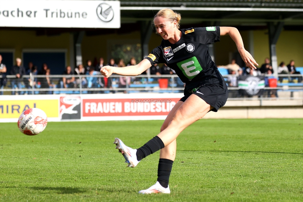 Sturm Damen - LASK
OEFB Frauen Bundesliga, 7. Runde, SK Sturm Graz Damen - LASK Damen, Anton Koch Stadion Hollenegg, 12.10.2024. 

Foto zeigt Elisabeth Brandl (Sturm Damen)
