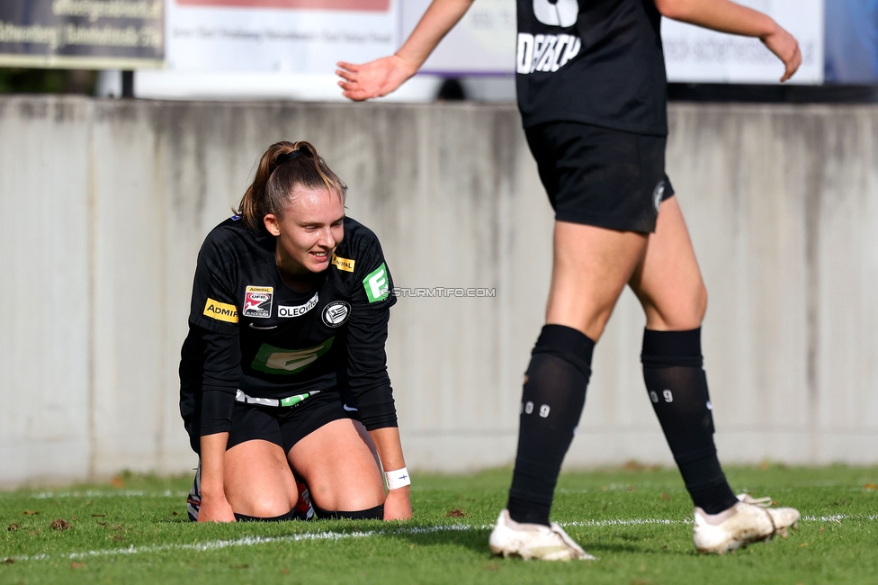 Sturm Damen - LASK
OEFB Frauen Bundesliga, 7. Runde, SK Sturm Graz Damen - LASK Damen, Anton Koch Stadion Hollenegg, 12.10.2024. 

Foto zeigt Rebecca Villena (Sturm Damen)
