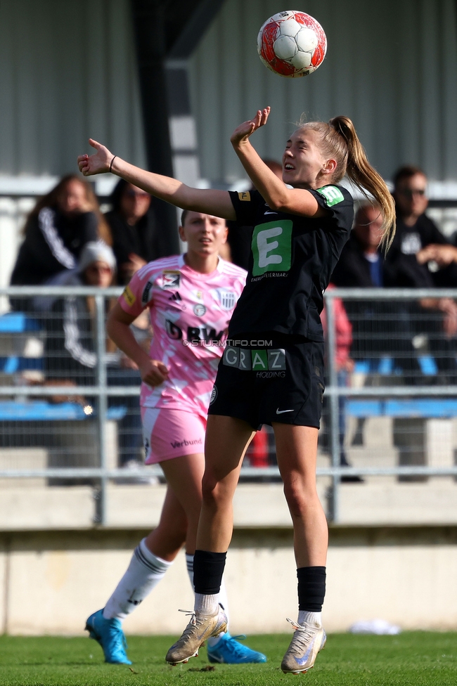 Sturm Damen - LASK
OEFB Frauen Bundesliga, 7. Runde, SK Sturm Graz Damen - LASK Damen, Anton Koch Stadion Hollenegg, 12.10.2024. 

Foto zeigt Lena Breznik (Sturm Damen)
