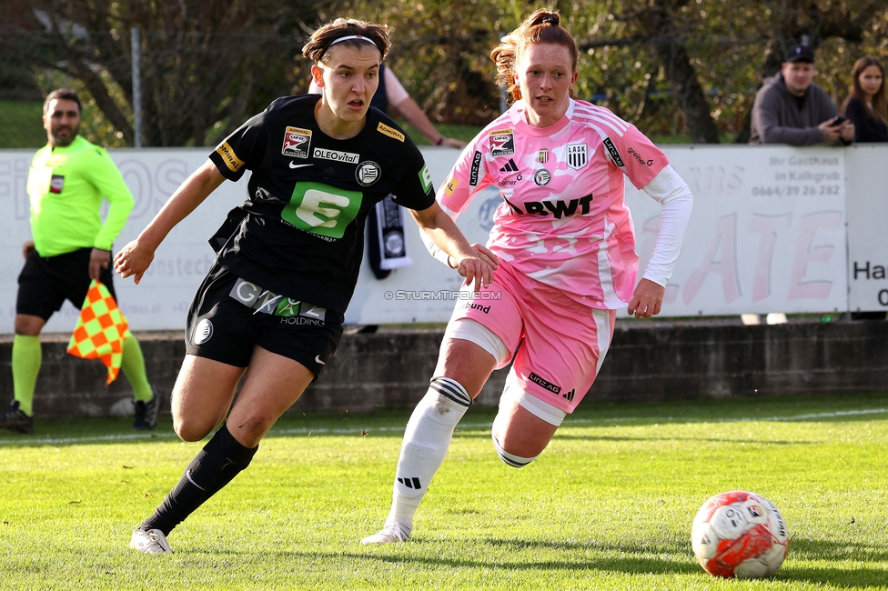 Sturm Damen - LASK
OEFB Frauen Bundesliga, 7. Runde, SK Sturm Graz Damen - LASK Damen, Anton Koch Stadion Hollenegg, 12.10.2024. 

Foto zeigt Pauline Deutsch (Sturm Damen)
