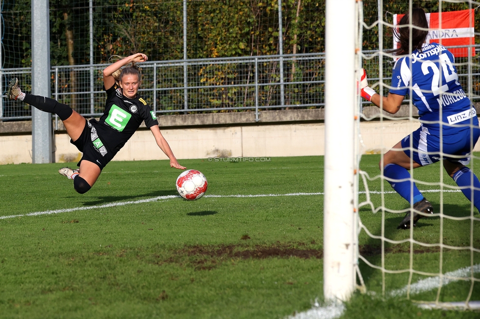 Sturm Damen - LASK
OEFB Frauen Bundesliga, 7. Runde, SK Sturm Graz Damen - LASK Damen, Anton Koch Stadion Hollenegg, 12.10.2024. 

Foto zeigt Sandra Jakobsen (Sturm Damen)
