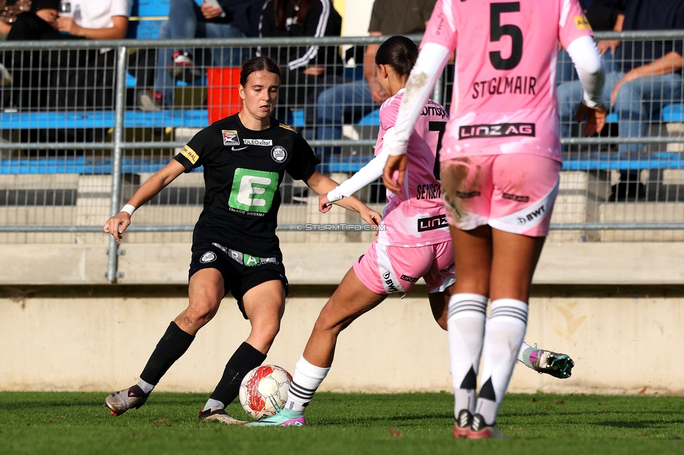 Sturm Damen - LASK
OEFB Frauen Bundesliga, 7. Runde, SK Sturm Graz Damen - LASK Damen, Anton Koch Stadion Hollenegg, 12.10.2024. 

Foto zeigt Leonie Christin Tragl (Sturm Damen)
