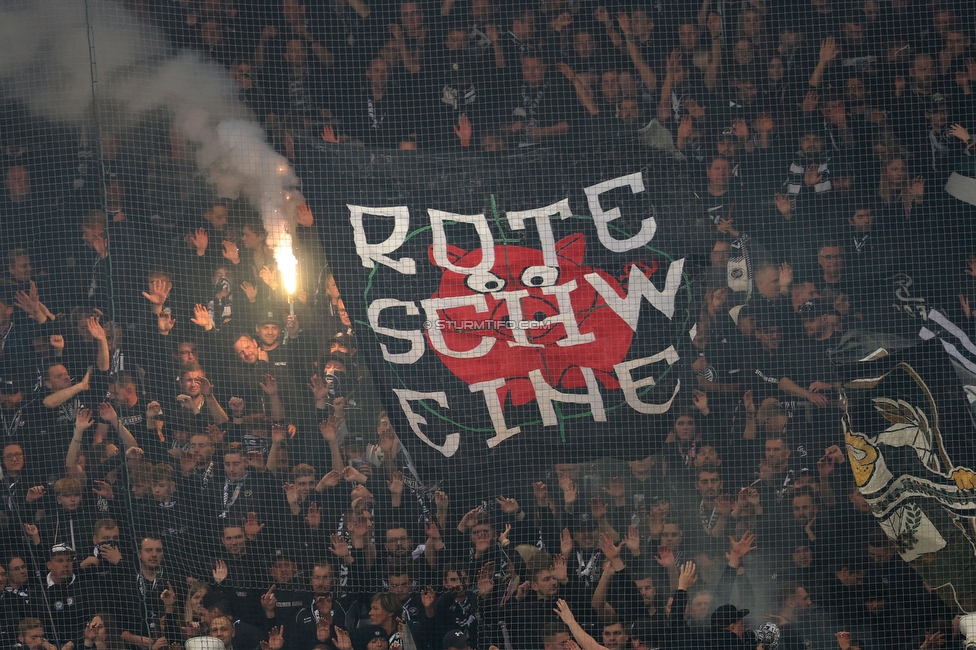 Sturm Graz - GAK
Oesterreichische Fussball Bundesliga, 10. Runde, SK Sturm Graz - Grazer AK, Stadion Liebenau Graz, 19.10.2024. 

Foto zeigt Fans von Sturm
Schlüsselwörter: jewels pyrotechnik