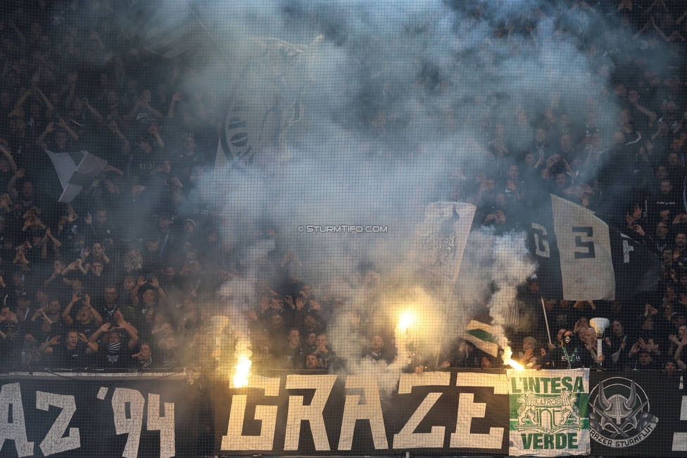 Sturm Graz - GAK
Oesterreichische Fussball Bundesliga, 10. Runde, SK Sturm Graz - Grazer AK, Stadion Liebenau Graz, 19.10.2024. 

Foto zeigt Fans von Sturm
Schlüsselwörter: sturmflut pyrotechnik