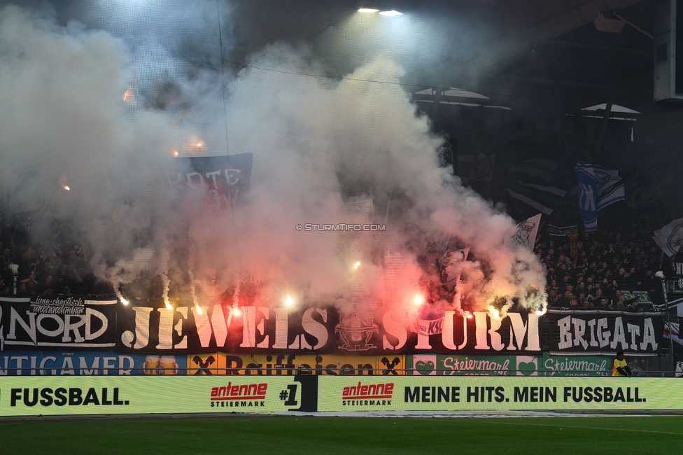 Sturm Graz - GAK
Oesterreichische Fussball Bundesliga, 10. Runde, SK Sturm Graz - Grazer AK, Stadion Liebenau Graz, 19.10.2024. 

Foto zeigt Fans von Sturm
Schlüsselwörter: pyrotechnik jewels